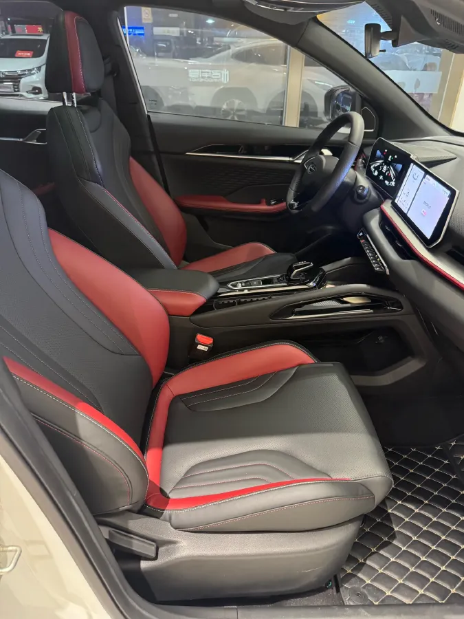 2023 Geely Coolray 1.5T 181HP L4 7DCT,autocango,china used car exporter,china ev exporter,chinese used car exporter,chinese used ev exporter