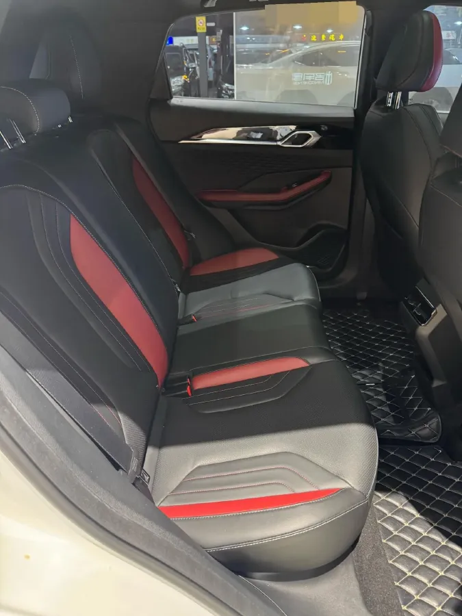 2023 Geely Coolray 1.5T 181HP L4 7DCT,autocango,china used car exporter,china ev exporter,chinese used car exporter,chinese used ev exporter