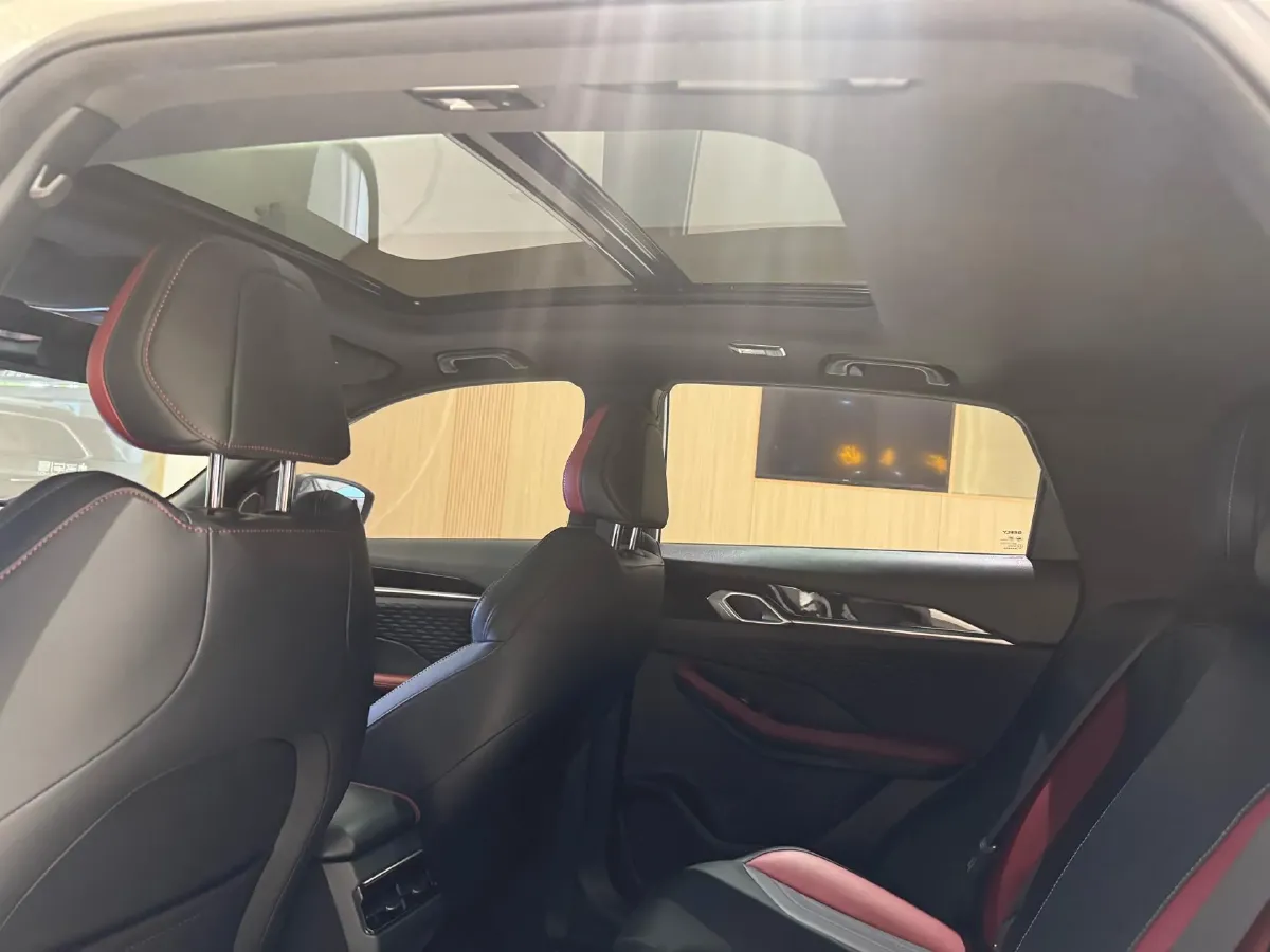 2023 Geely Coolray 1.5T 181HP L4 7DCT,autocango,china used car exporter,china ev exporter,chinese used car exporter,chinese used ev exporter