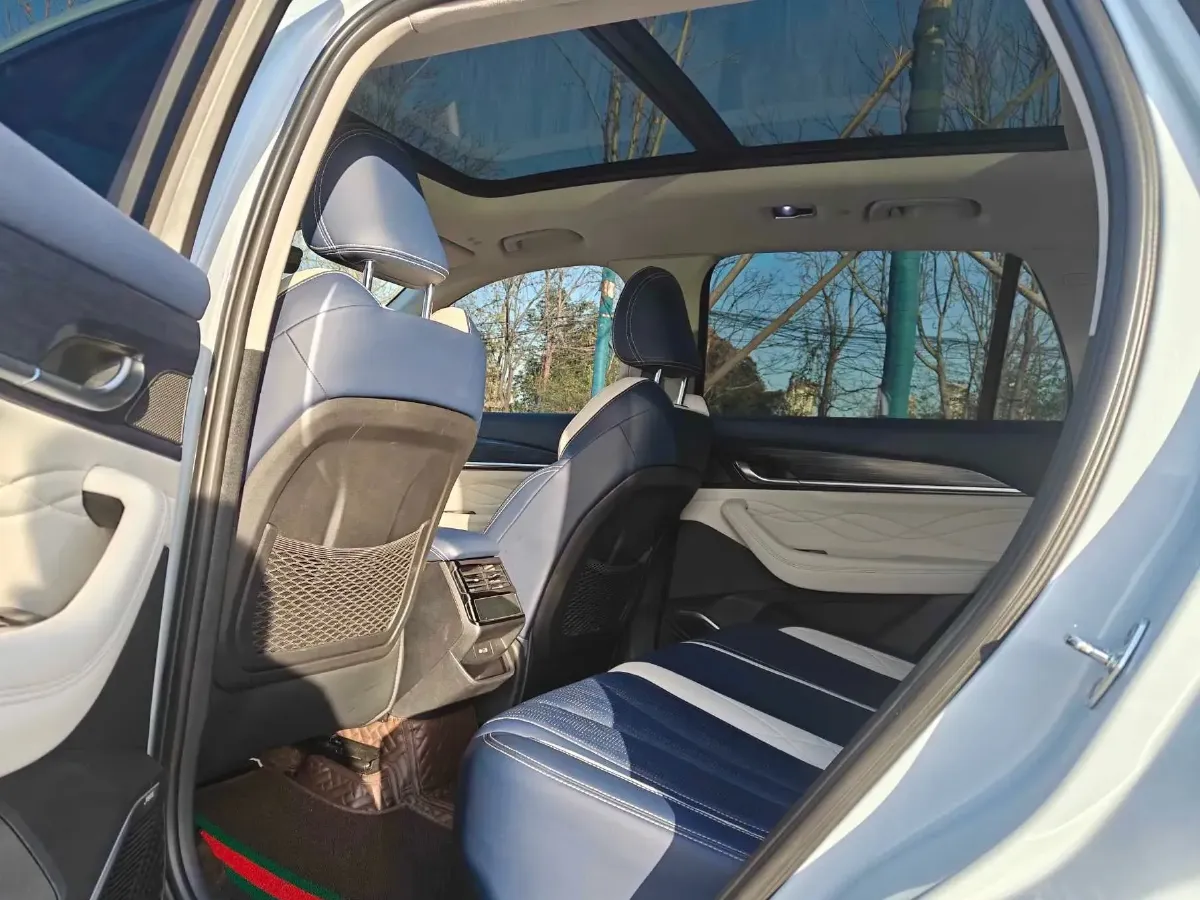 2024 Geely Monjaro 1.5T 163HP L4 3DHT Hybrid,autocango,china used car exporter,china ev exporter,chinese used car exporter,chinese used ev exporter