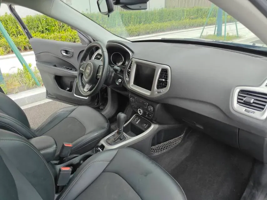 2019 Jeep Compass 1.3T 173HP L4 7DCT,autocango,china used car exporter,china ev exporter,chinese used car exporter,chinese used ev exporter
