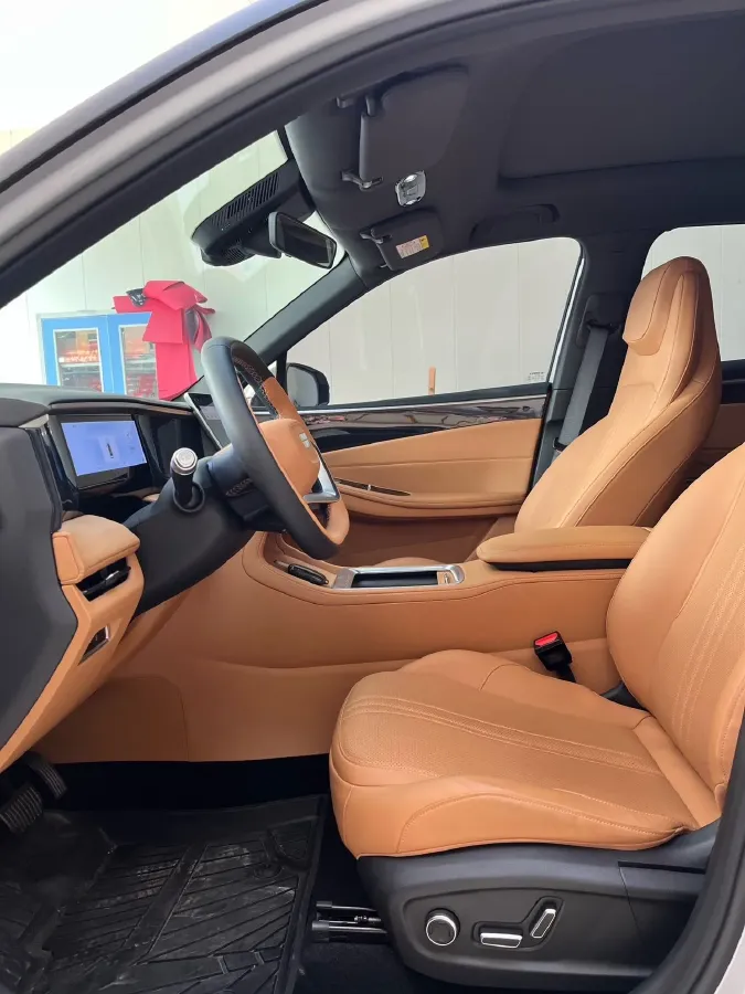 2025 Geely Galaxy L7 1.5L 112HP L4 1DHT PHEV 18.4KWH,autocango,china used car exporter,china ev exporter,chinese used car exporter,chinese used ev exporter