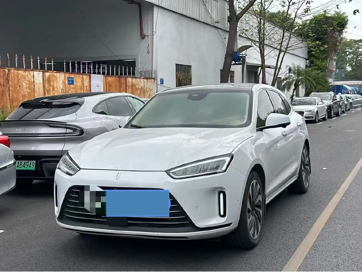 2022 Isuzu Mu-X 2.0T 220HP L4 8AT,autocango,china used car exporter,china ev exporter,chinese used car exporter,chinese used ev exporter
