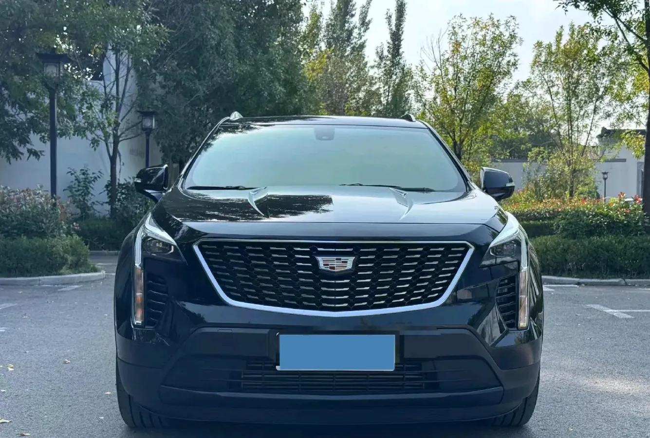 2022 Cadillac XT4 2.0T 237HP L4 9AT,autocango,china used car exporter,china ev exporter,chinese used car exporter,chinese used ev exporter