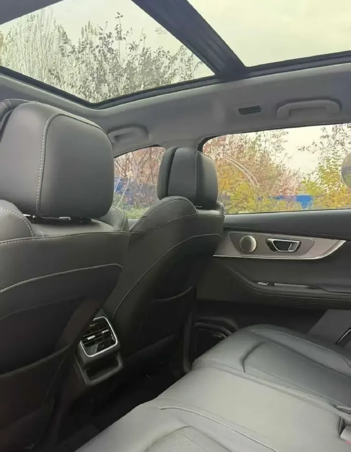 2025 Chery Tiggo 8 PRO 1.6T 197HP L4 7DCT,autocango,china used car exporter,china ev exporter,chinese used car exporter,chinese used ev exporter