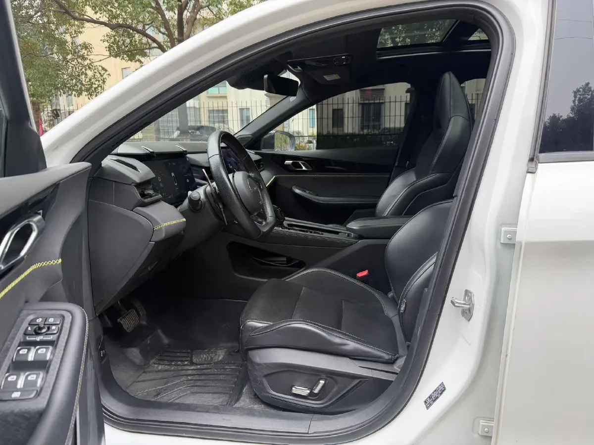 2023 LYNK&CO 03 2.0T 254HP L4 7DCT,autocango,china used car exporter,china ev exporter,chinese used car exporter,chinese used ev exporter