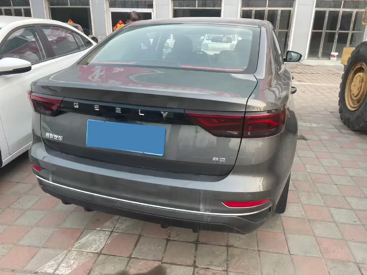 2025 Geely Emgrand 1.5L 127HP L4 CVT,autocango,china used car exporter,china ev exporter,chinese used car exporter,chinese used ev exporter