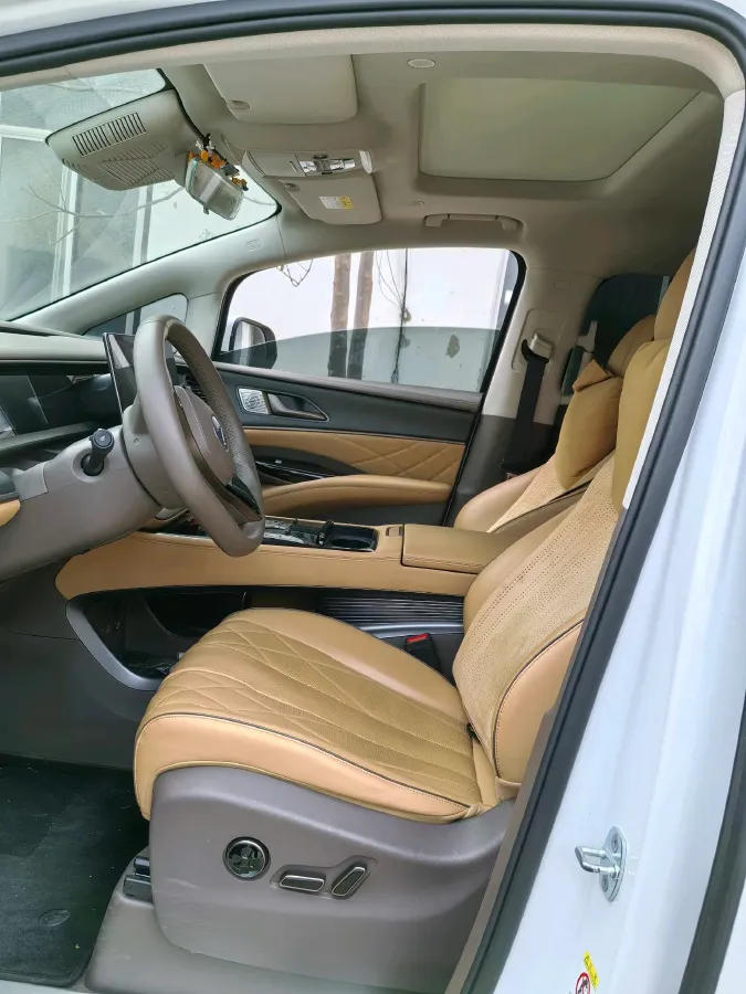 2022 Mercedes-Benz GLC Class 2.0T 197HP L4 9AT,autocango,china used car exporter,china ev exporter,chinese used car exporter,chinese used ev exporter