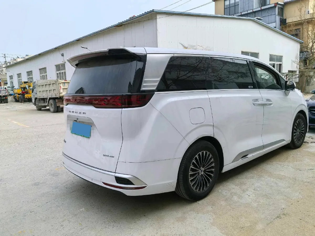 2022 Mercedes-Benz GLC Class 2.0T 197HP L4 9AT,autocango,china used car exporter,china ev exporter,chinese used car exporter,chinese used ev exporter