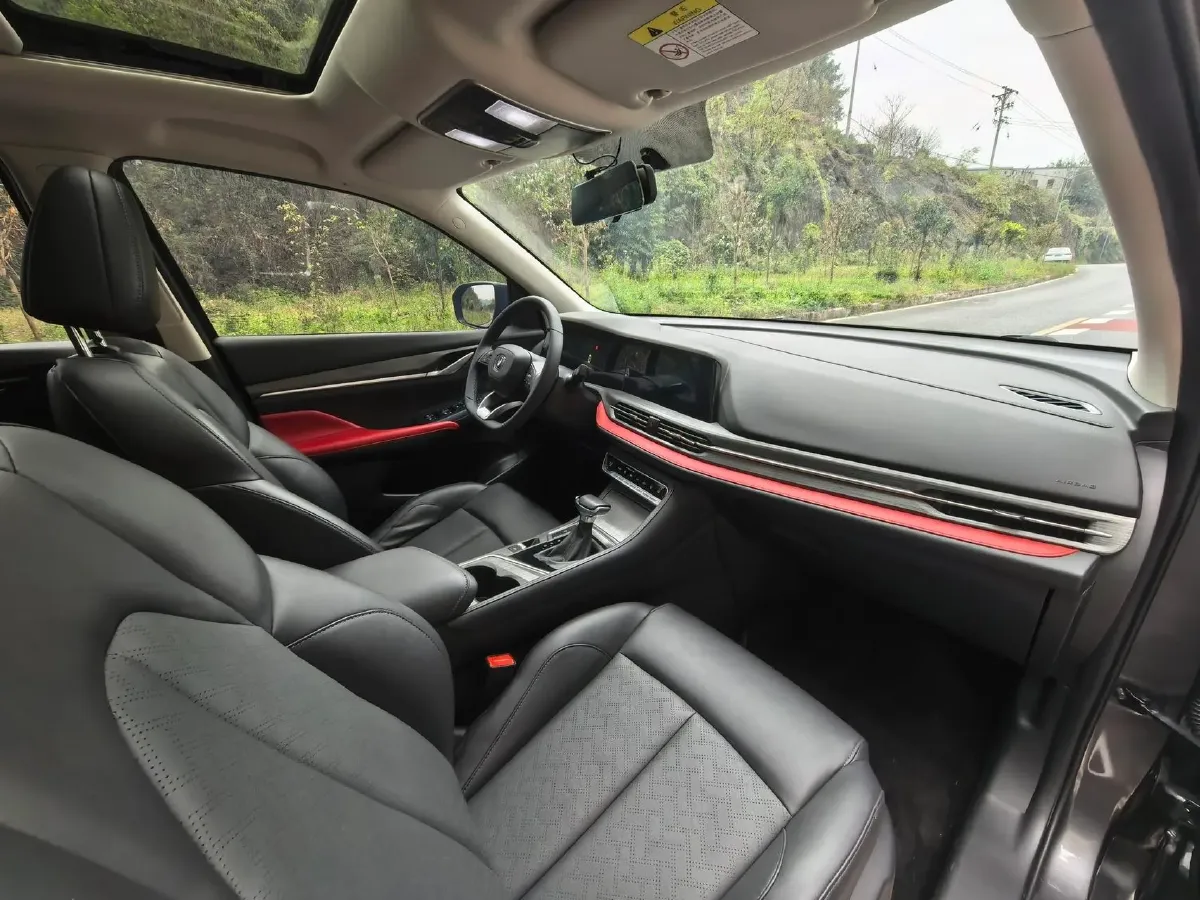 2021 ChangAn CS55 Plus 1.5T 180HP L4 7DCT,autocango,china used car exporter,china ev exporter,chinese used car exporter,chinese used ev exporter