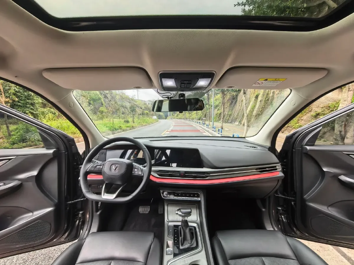 2021 ChangAn CS55 Plus 1.5T 180HP L4 7DCT,autocango,china used car exporter,china ev exporter,chinese used car exporter,chinese used ev exporter