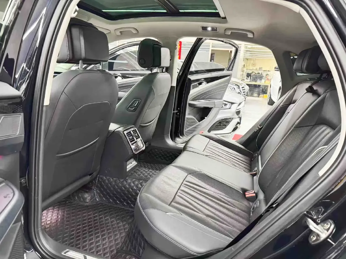 2023 Volkswagen Passat 2.0T 186HP L4 7DCT,autocango,china used car exporter,china ev exporter,chinese used car exporter,chinese used ev exporter