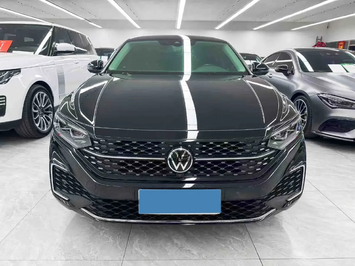 2023 Volkswagen Passat 2.0T 186HP L4 7DCT,autocango,china used car exporter,china ev exporter,chinese used car exporter,chinese used ev exporter