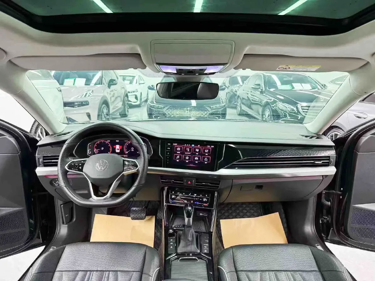 2023 Volkswagen Passat 2.0T 186HP L4 7DCT,autocango,china used car exporter,china ev exporter,chinese used car exporter,chinese used ev exporter