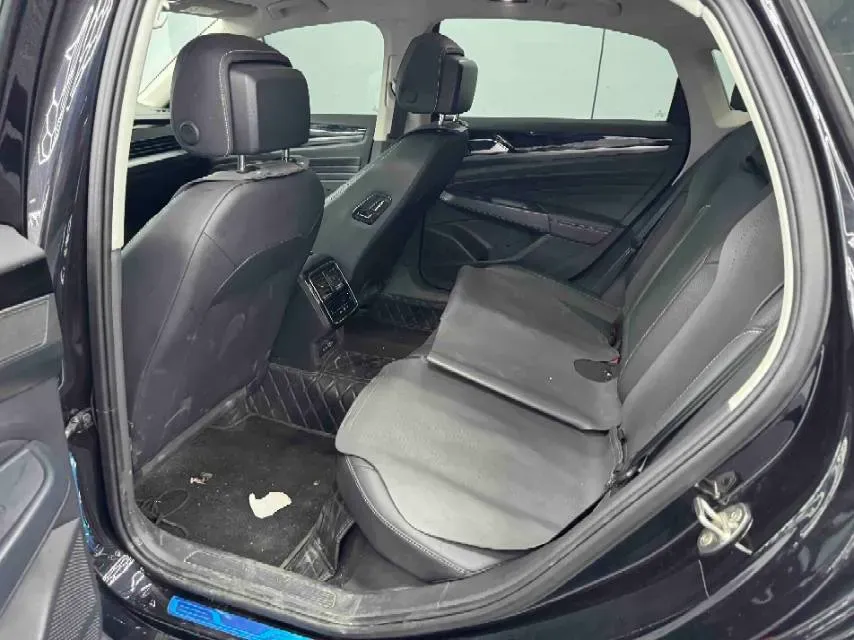 2025 Volkswagen Passat 2.0T 186HP L4 7DCT,autocango,china used car exporter,china ev exporter,chinese used car exporter,chinese used ev exporter