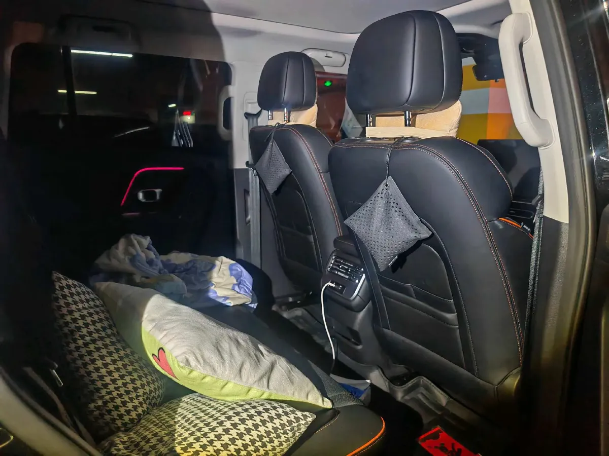 2025 Jetour Traveller 1.5T 184HP L4 7DCT,autocango,china used car exporter,china ev exporter,chinese used car exporter,chinese used ev exporter