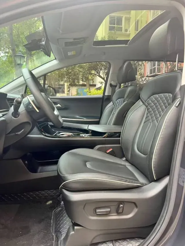 2021 Hyundai Custo 2.0T 236HP L4 8AT,autocango,china used car exporter,china ev exporter,chinese used car exporter,chinese used ev exporter