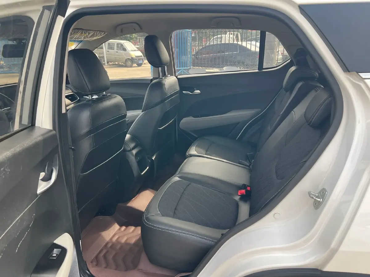 2017 BaoJun 510 1.5L 112HP L4 6MT,autocango,china used car exporter,china ev exporter,chinese used car exporter,chinese used ev exporter