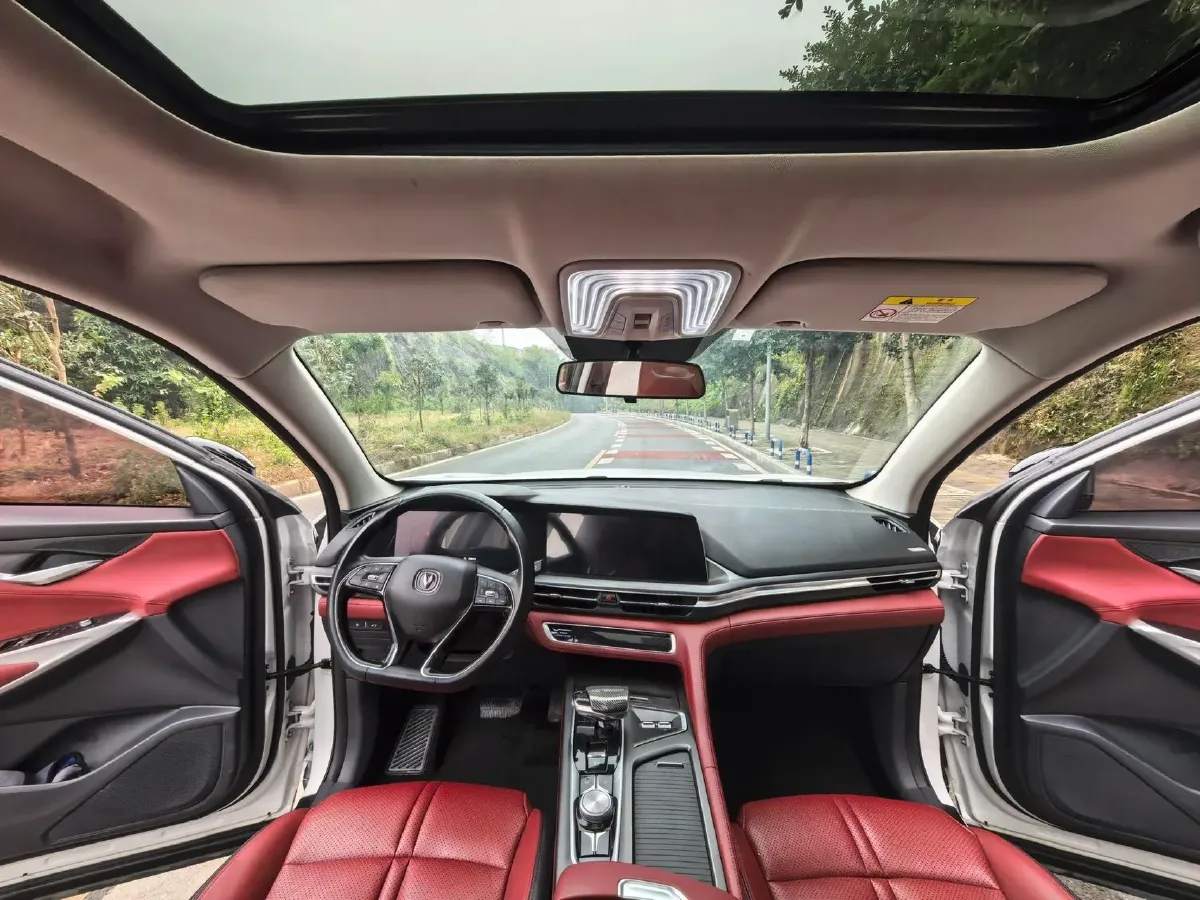 2020 ChangAn CS75 Plus 2.0T 233HP L4 8AT,autocango,china used car exporter,china ev exporter,chinese used car exporter,chinese used ev exporter