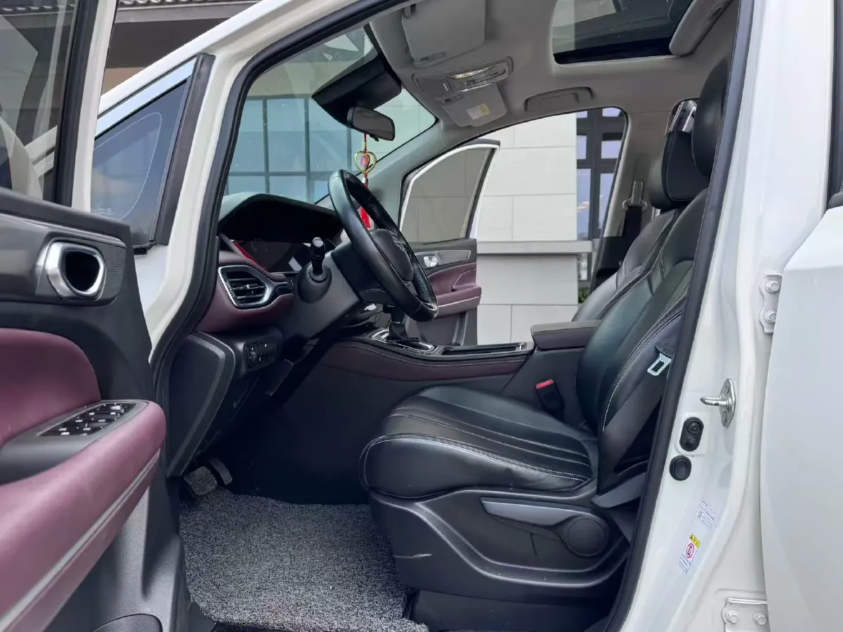 2021 GAC Trumpchi M6 1.5T 169HP L4 7DCT,autocango,china used car exporter,china ev exporter,chinese used car exporter,chinese used ev exporter