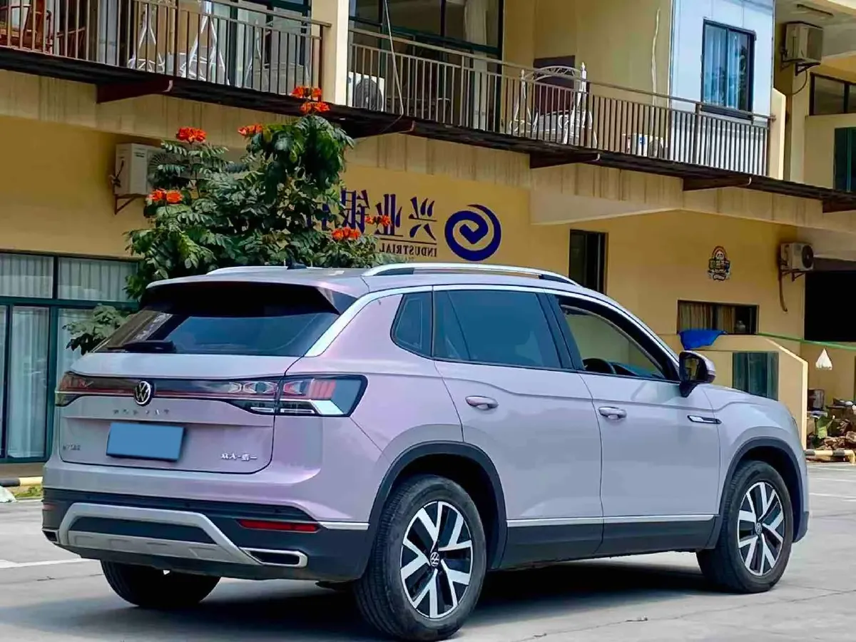 2024 Volkswagen Tayron 2.0T 186HP L4 7DCT,autocango,china used car exporter,china ev exporter,chinese used car exporter,chinese used ev exporter