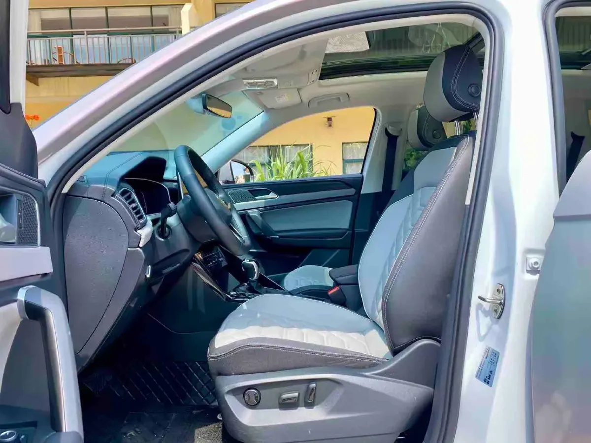 2024 Volkswagen Tayron 2.0T 186HP L4 7DCT,autocango,china used car exporter,china ev exporter,chinese used car exporter,chinese used ev exporter