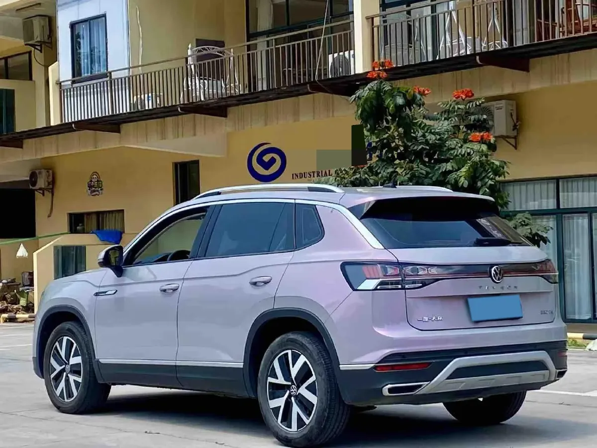 2024 Volkswagen Tayron 2.0T 186HP L4 7DCT,autocango,china used car exporter,china ev exporter,chinese used car exporter,chinese used ev exporter