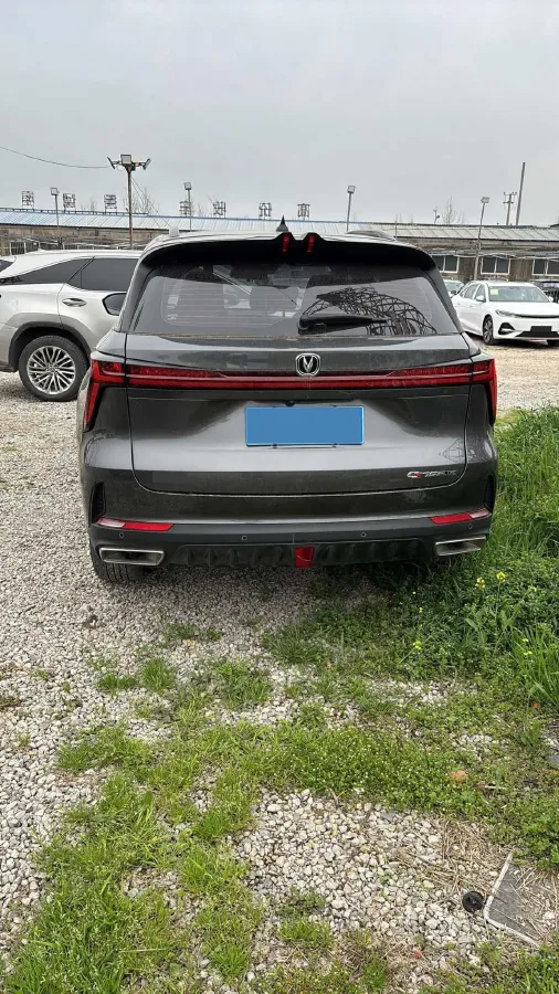 2022 ChangAn CS75 Plus 1.5T 188HP L4 8AT,autocango,china used car exporter,china ev exporter,chinese used car exporter,chinese used ev exporter