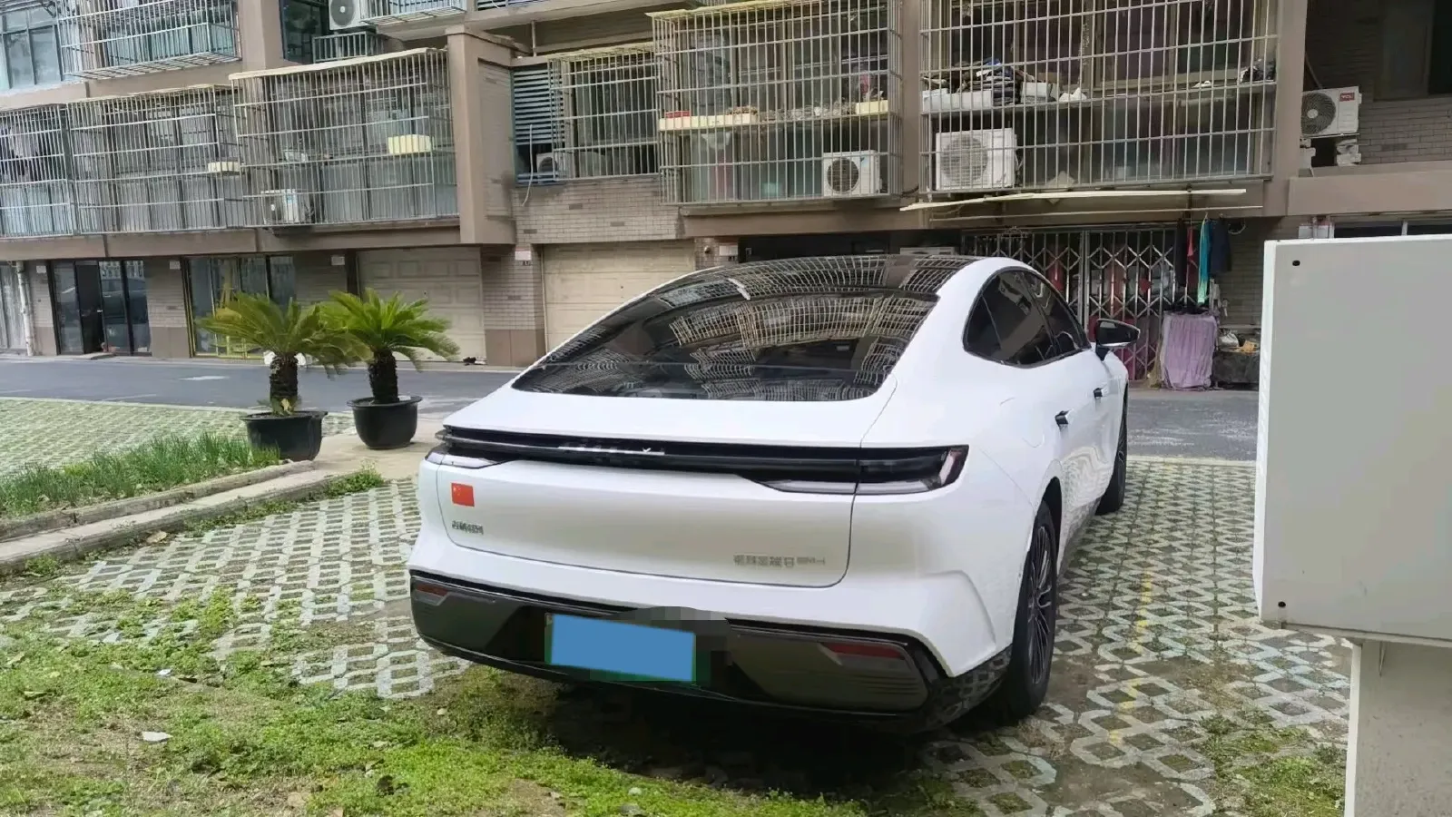 2025 Geely Galaxy Starshine 8 1.5L 112HP L4 1DHT PHEV,autocango,china used car exporter,china ev exporter,chinese used car exporter,chinese used ev exporter