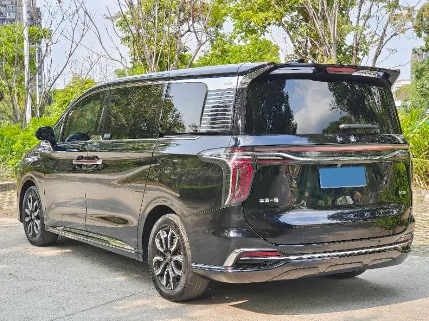 2023 HongQi HQ9 2.0T 252HP L4 8AT,autocango,china used car exporter,china ev exporter,chinese used car exporter,chinese used ev exporter