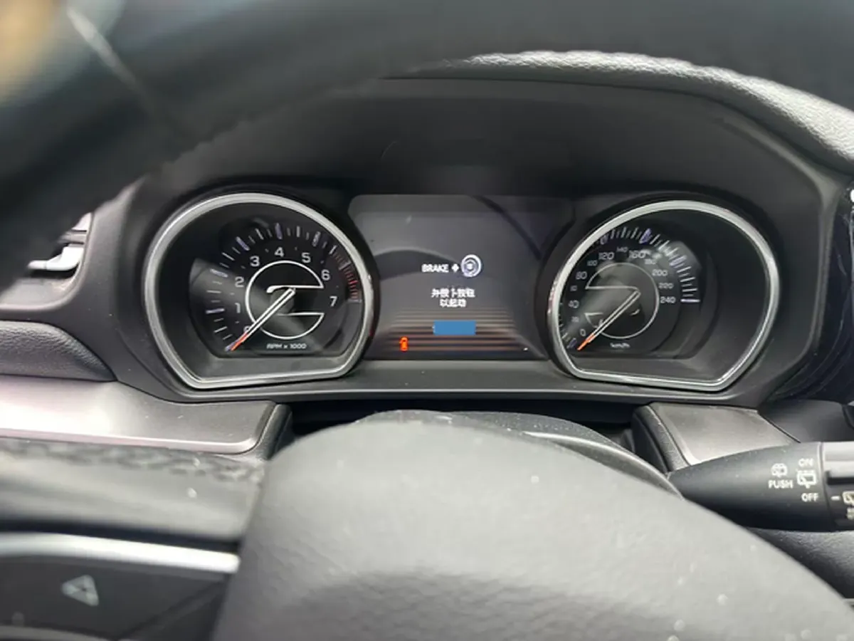 2018 Jeep Commander 2.0T 234HP L4 9AT,autocango,china used car exporter,china ev exporter,chinese used car exporter,chinese used ev exporter