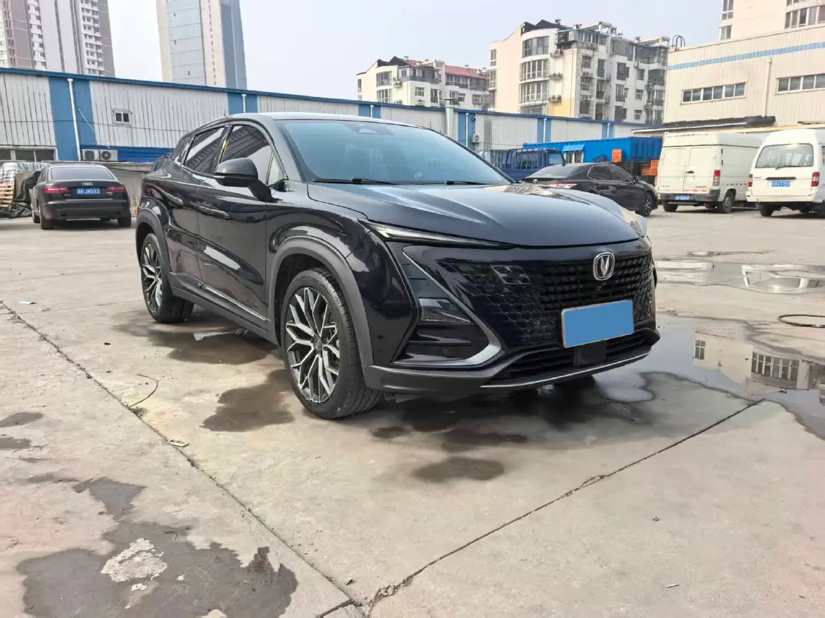 2022 ChangAn UNI-T 1.5T 188HP L4 7DCT,autocango,china used car exporter,china ev exporter,chinese used car exporter,chinese used ev exporter