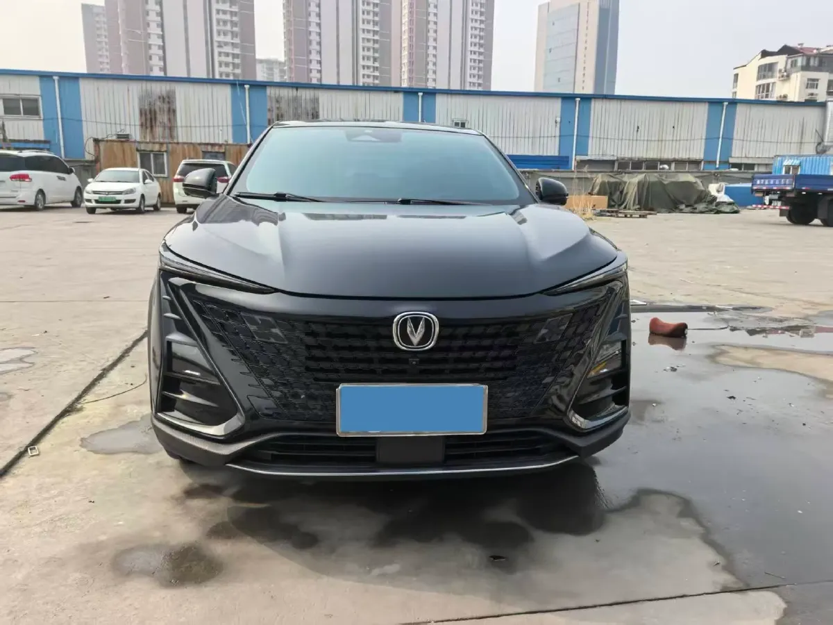 2022 ChangAn UNI-T 1.5T 188HP L4 7DCT,autocango,china used car exporter,china ev exporter,chinese used car exporter,chinese used ev exporter