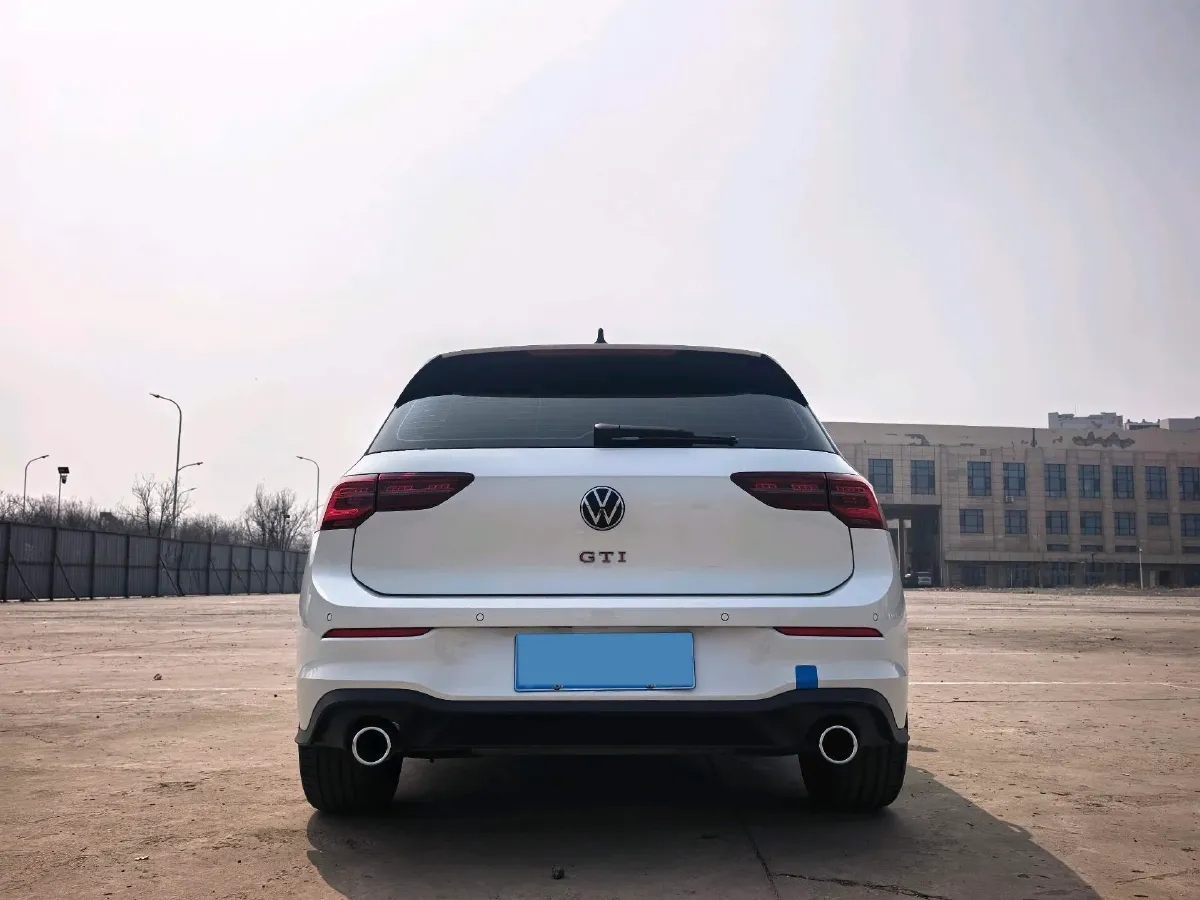 2023 Volkswagen GolfGTI 2.0T 220HP L4 7DCT,autocango,china used car exporter,china ev exporter,chinese used car exporter,chinese used ev exporter