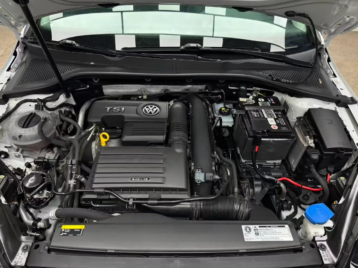 2019 Brilliance Auto V7 1.8T 231HP L4 7DCT,autocango,china used car exporter,china ev exporter,chinese used car exporter,chinese used ev exporter