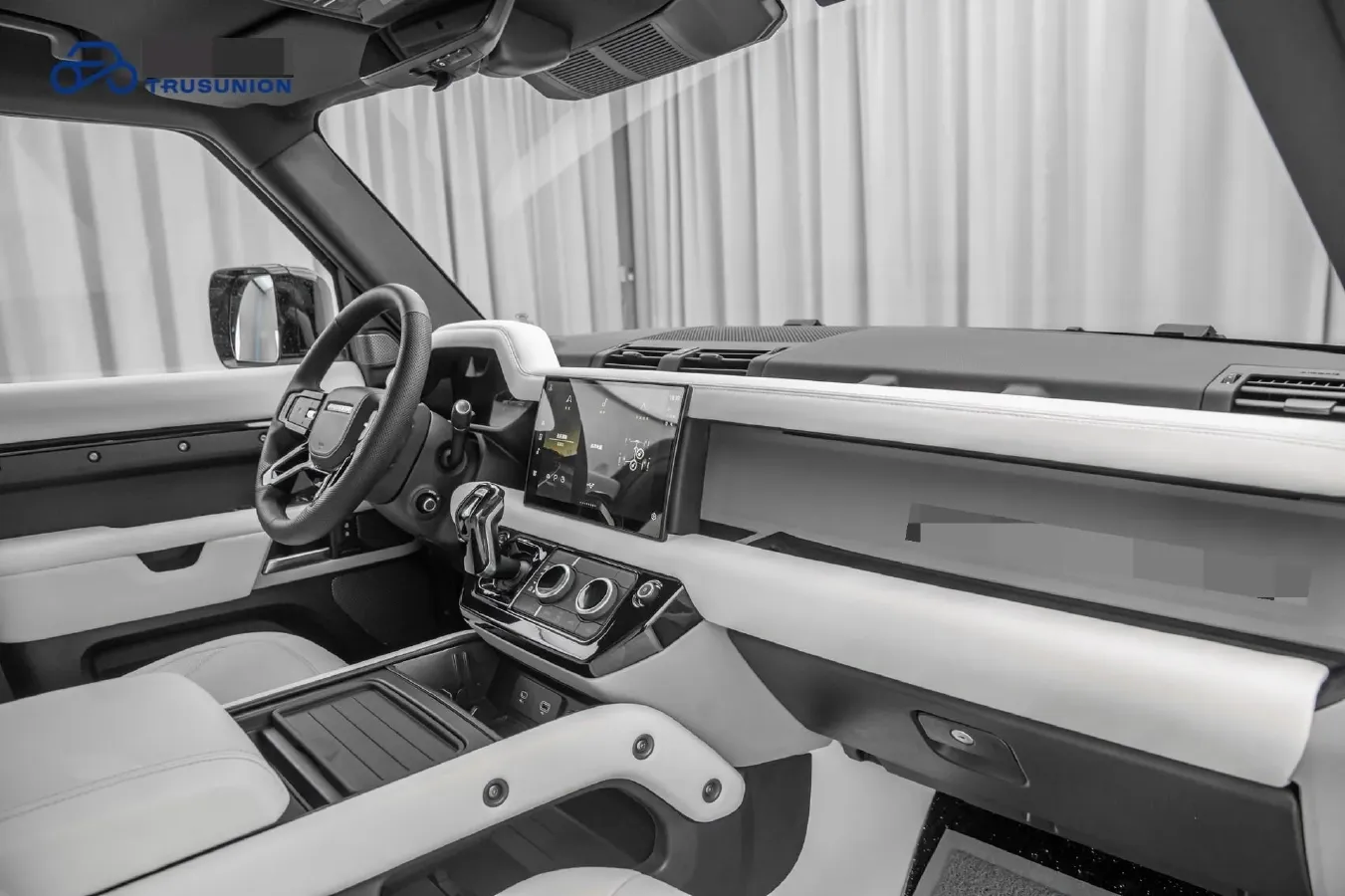 2023 Land Rover Defender 3.0T 400HP L6 8AT,autocango,china used car exporter,china ev exporter,chinese used car exporter,chinese used ev exporter