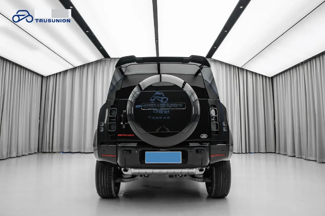 2023 Land Rover Defender 3.0T 400HP L6 8AT,autocango,china used car exporter,china ev exporter,chinese used car exporter,chinese used ev exporter