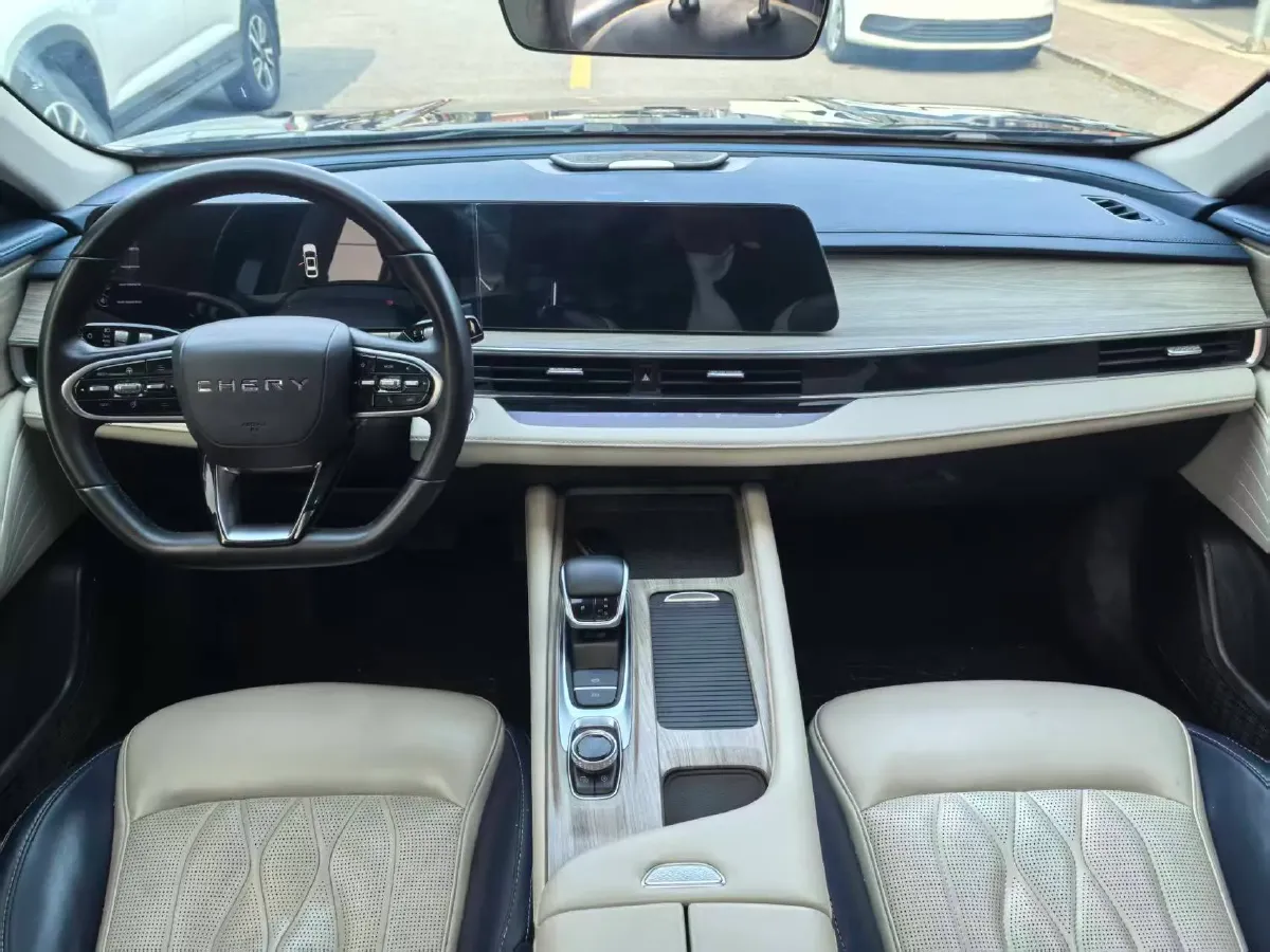 2022 Chery Arrizo 8 1.6T 197HP L4 7DCT,autocango,china used car exporter,china ev exporter,chinese used car exporter,chinese used ev exporter