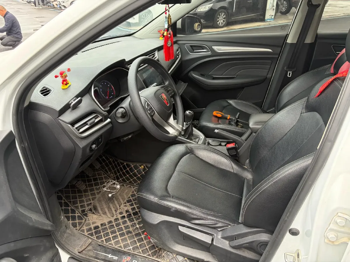 2020 Roewe RX3 1.6L 125HP L4 5MT,autocango,china used car exporter,china ev exporter,chinese used car exporter,chinese used ev exporter