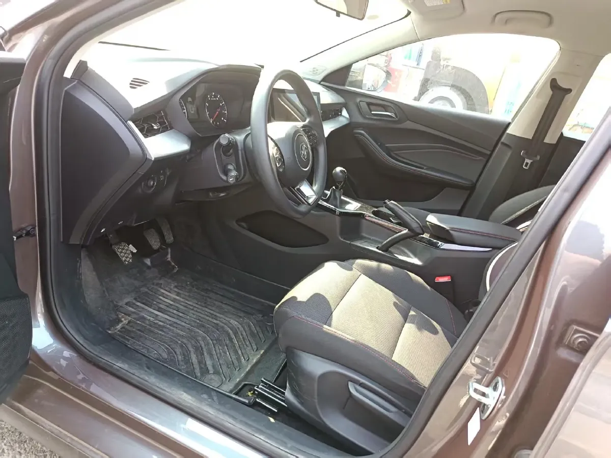 2023 MG 5 1.5L 129HP L4 5MT,autocango,china used car exporter,china ev exporter,chinese used car exporter,chinese used ev exporter