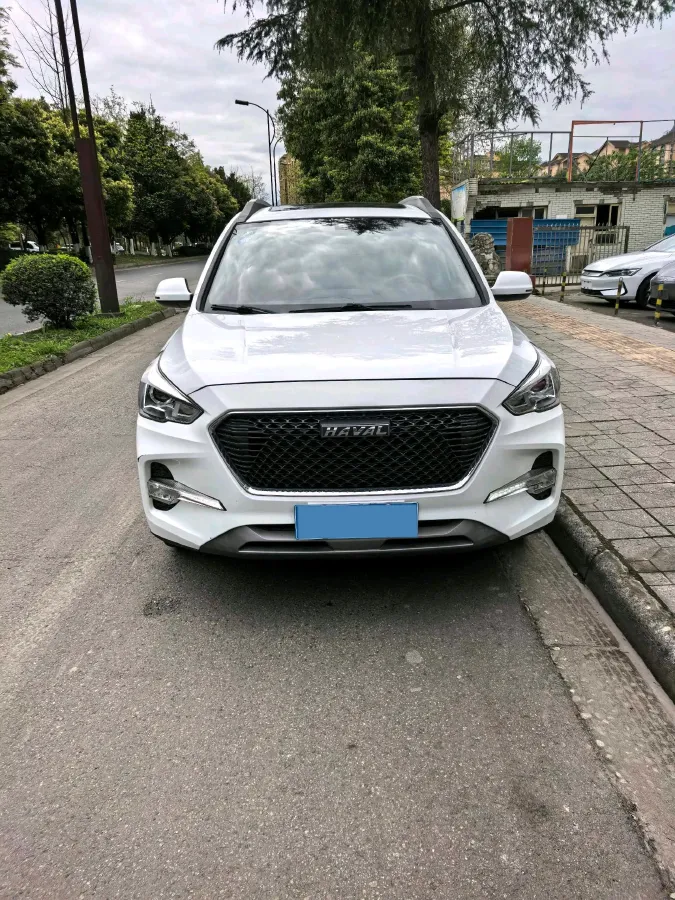 2019 Haval M6 1.5T 150HP L4 6MT,autocango,china used car exporter,china ev exporter,chinese used car exporter,chinese used ev exporter