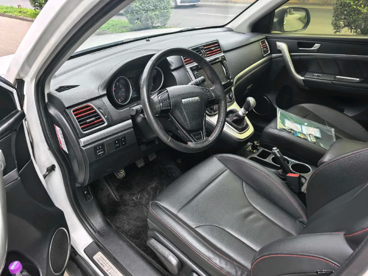 2019 Haval M6 1.5T 150HP L4 6MT,autocango,china used car exporter,china ev exporter,chinese used car exporter,chinese used ev exporter
