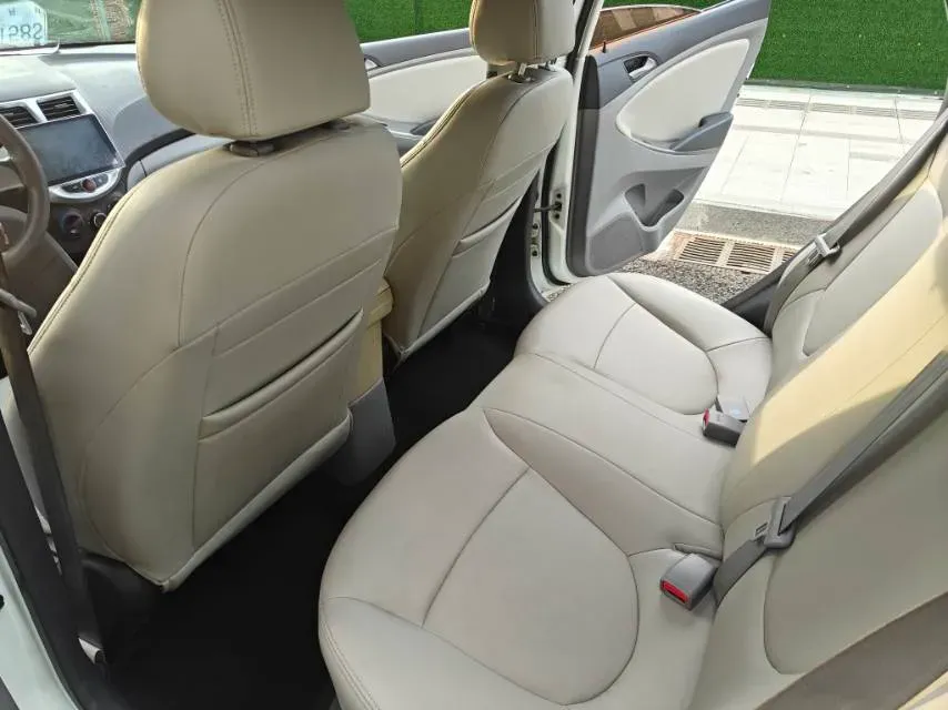 2016 Hyundai Reina 1.4L 107HP L4 4AT,autocango,china used car exporter,china ev exporter,chinese used car exporter,chinese used ev exporter