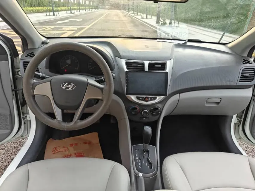 2016 Hyundai Reina 1.4L 107HP L4 4AT,autocango,china used car exporter,china ev exporter,chinese used car exporter,chinese used ev exporter
