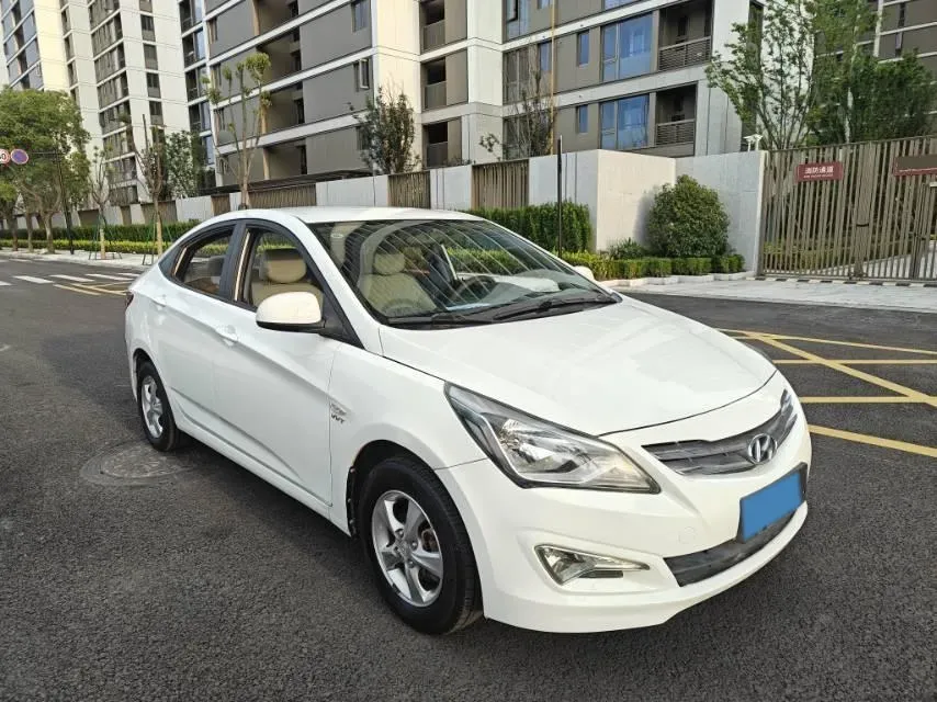 2016 Hyundai Reina 1.4L 107HP L4 4AT,autocango,china used car exporter,china ev exporter,chinese used car exporter,chinese used ev exporter
