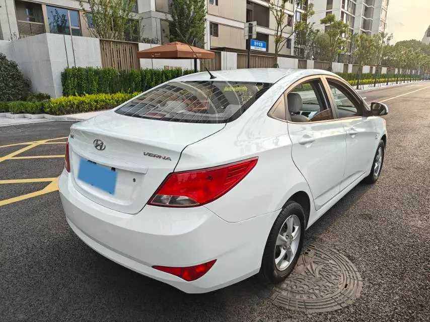 2016 Hyundai Reina 1.4L 107HP L4 4AT,autocango,china used car exporter,china ev exporter,chinese used car exporter,chinese used ev exporter