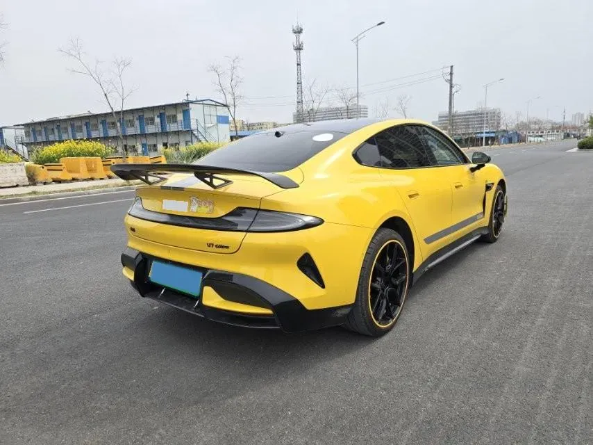 2025 MI SU7 Ultra BEV 93.7KWH,autocango,china used car exporter,china ev exporter,chinese used car exporter,chinese used ev exporter