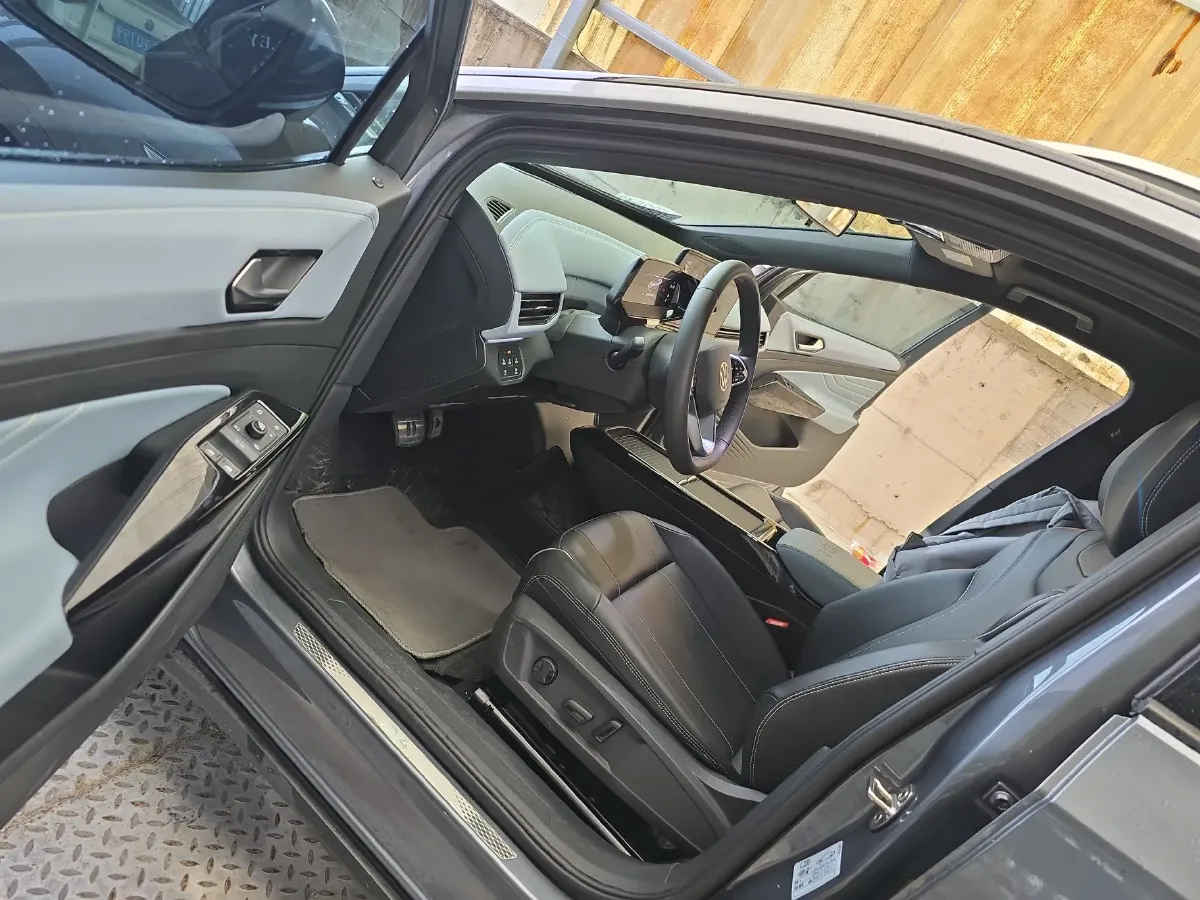 2023 Roewe iMAX8 2.0T 234HP L4 8AT,autocango,china used car exporter,china ev exporter,chinese used car exporter,chinese used ev exporter