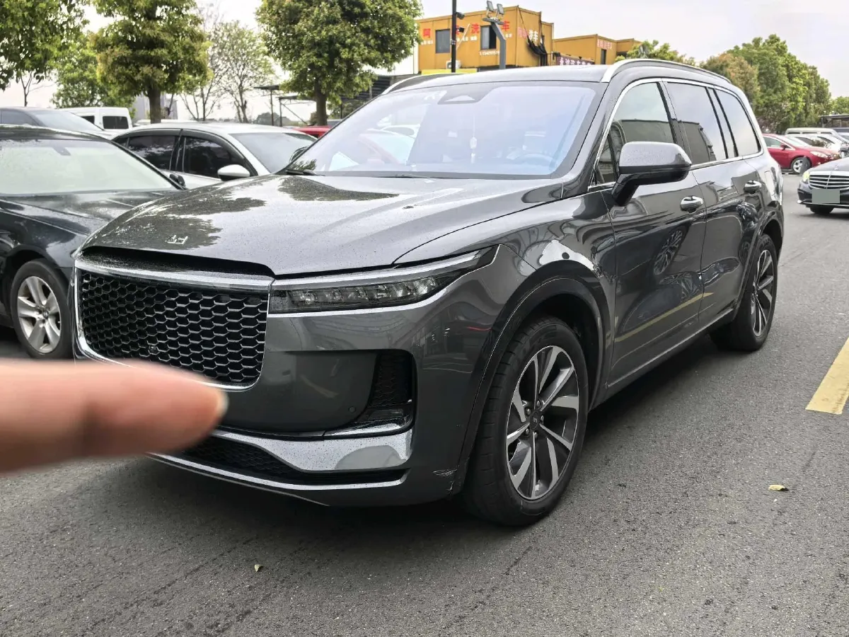 2021 Li ONE Range Extended 131HP REEV 40.5KWH,autocango,china used car exporter,china ev exporter,chinese used car exporter,chinese used ev exporter
