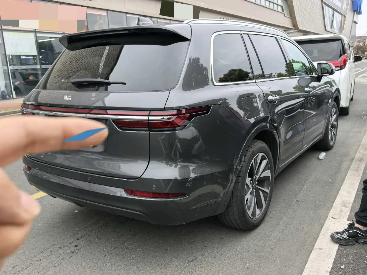 2021 Li ONE Range Extended 131HP REEV 40.5KWH,autocango,china used car exporter,china ev exporter,chinese used car exporter,chinese used ev exporter